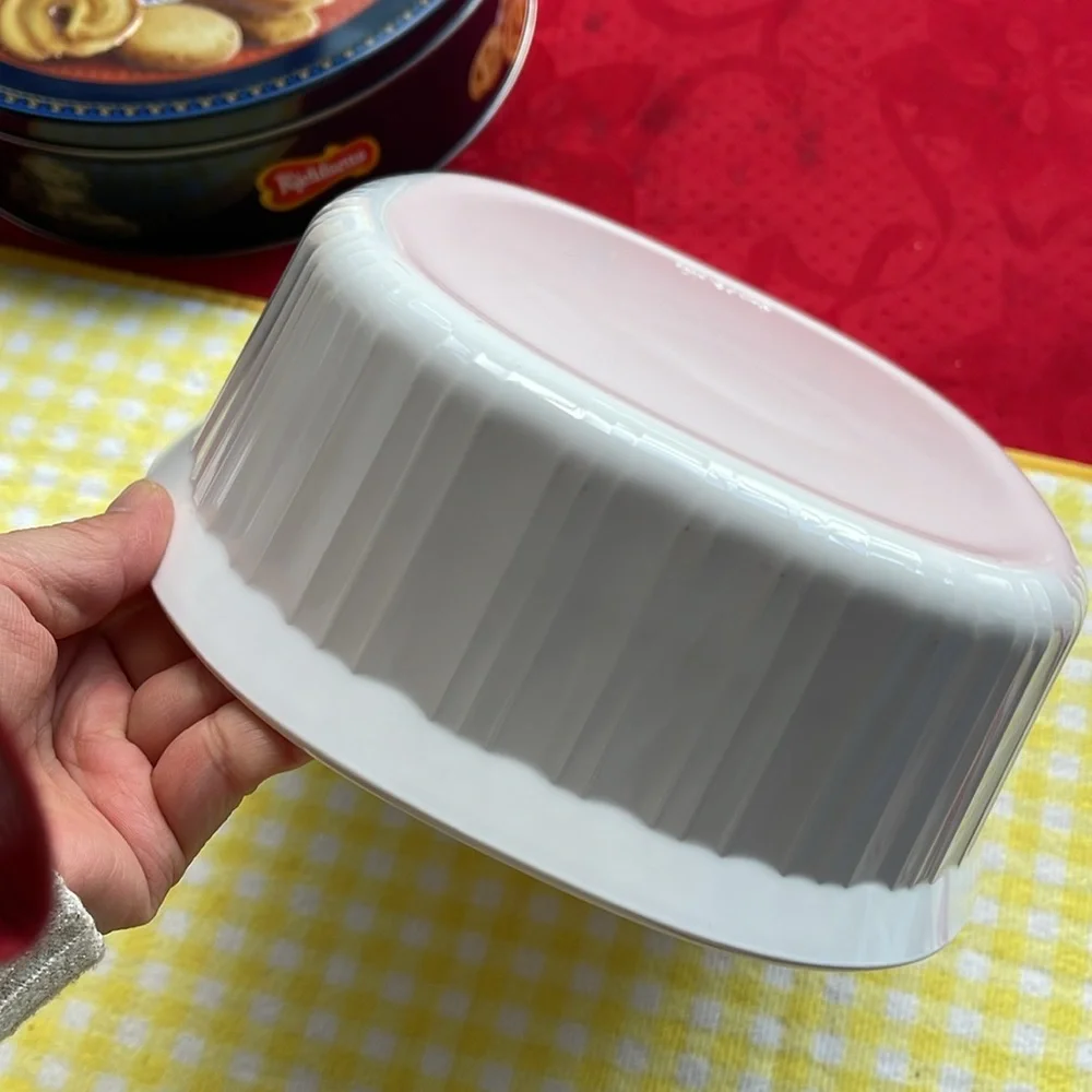 Vintage Corning Ware French White F- 2 - B,2.8 Liter Casserole Dish USA